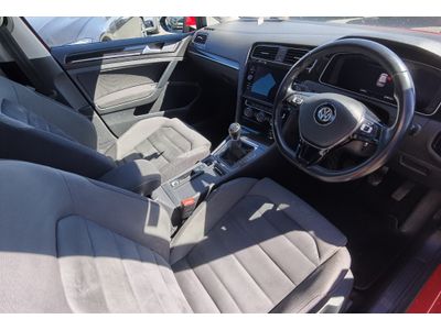 2018 Volkswagen Golf