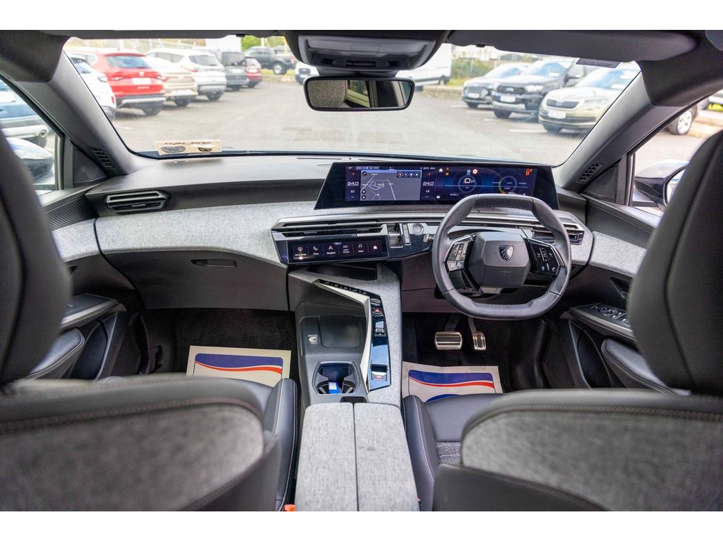 2025 Peugeot 5008