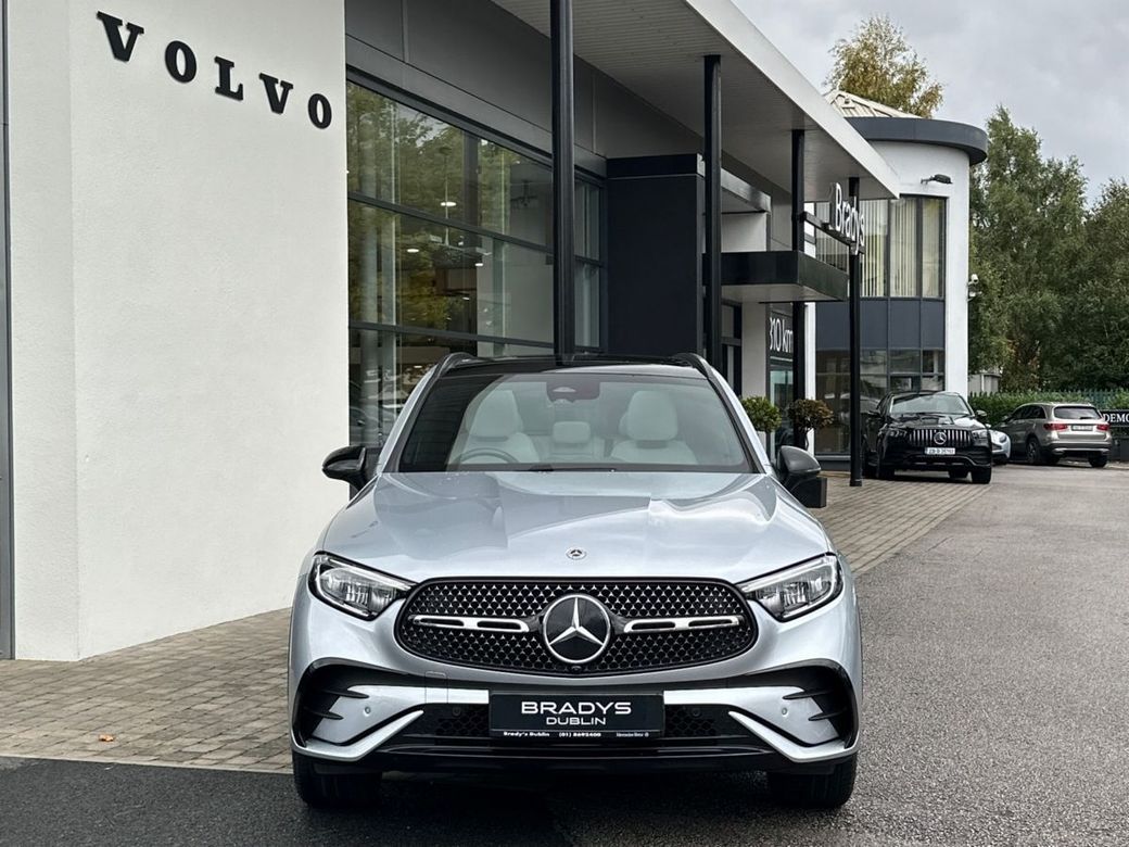 2025 Mercedes-Benz GLC Class