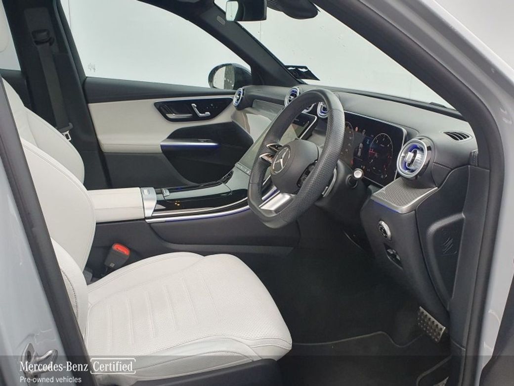 2025 Mercedes-Benz GLC Class