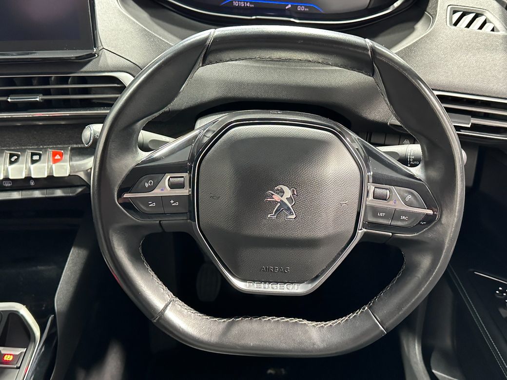 2021 Peugeot 5008