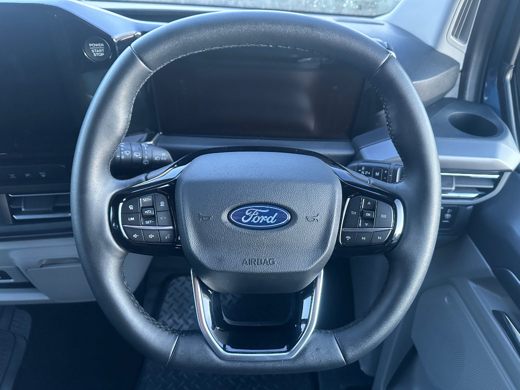 2024 Ford Tourneo Custom