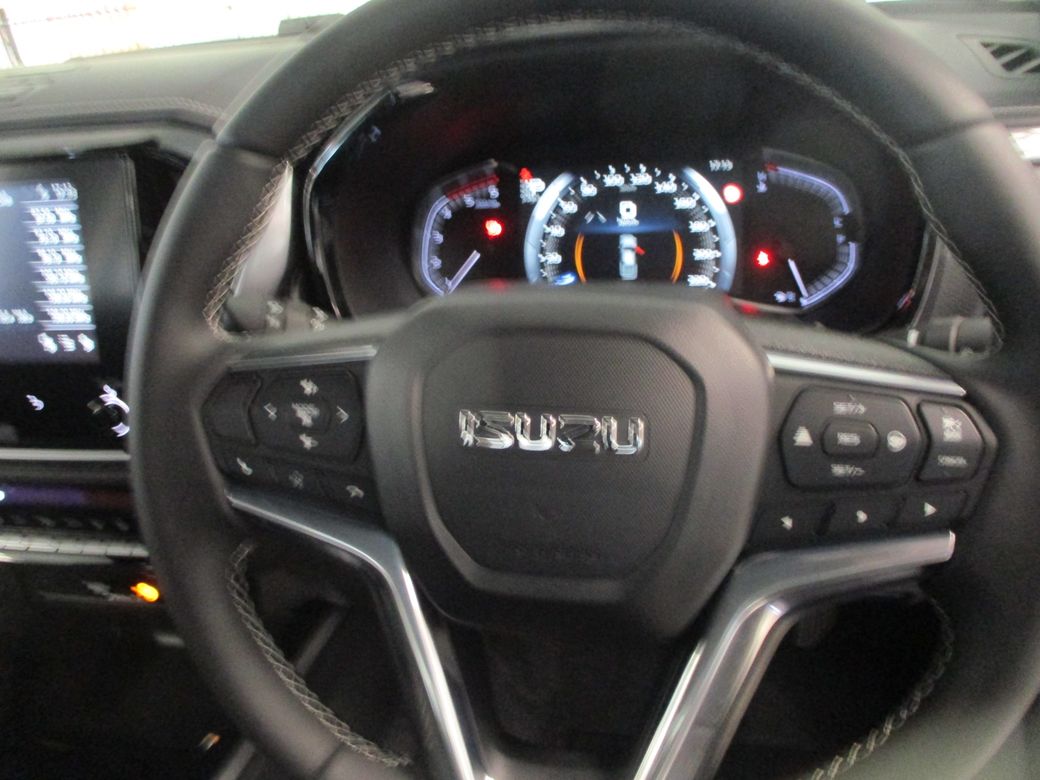 2025 Isuzu D-MAX