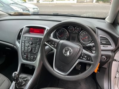 2015 Vauxhall Astra