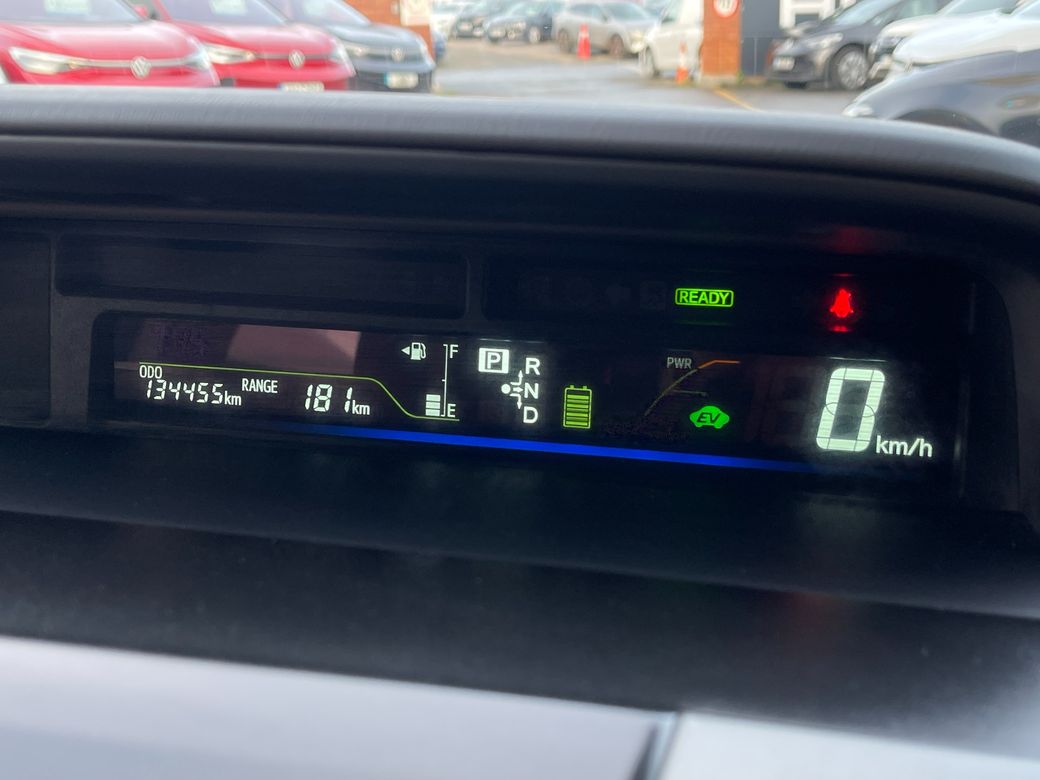 2013 Toyota Prius Alpha