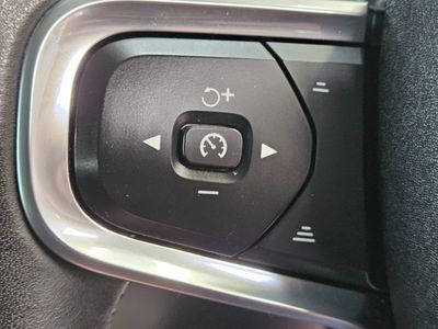 2021 Volvo XC40