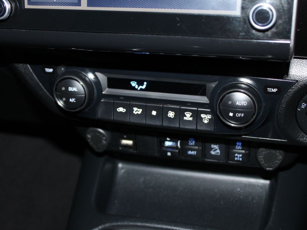 2024 Toyota Hilux