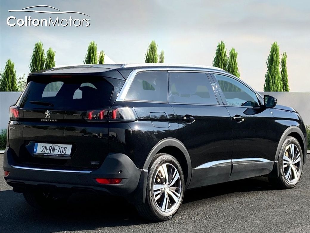 2021 Peugeot 5008