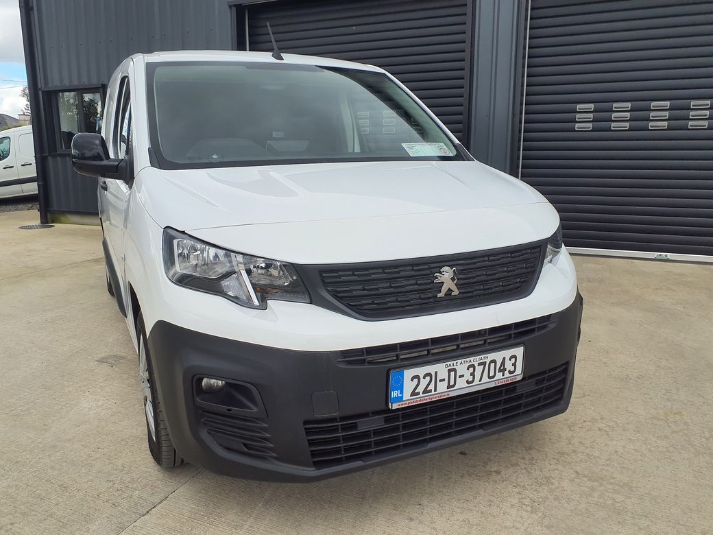 2022 Peugeot Partner