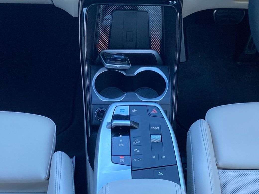 2025 BMW iX1