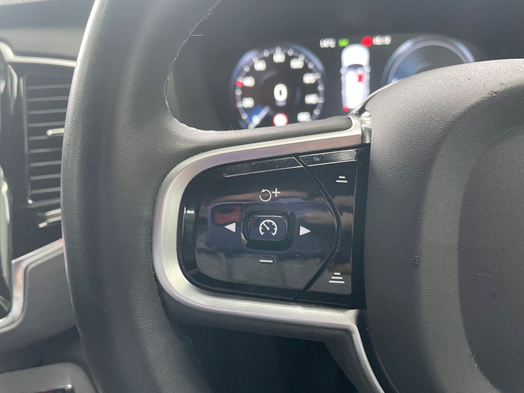2022 Volvo XC90