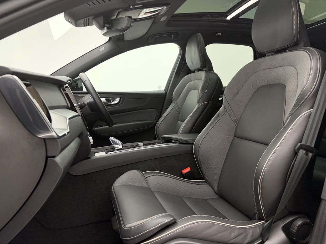 2025 Volvo XC60