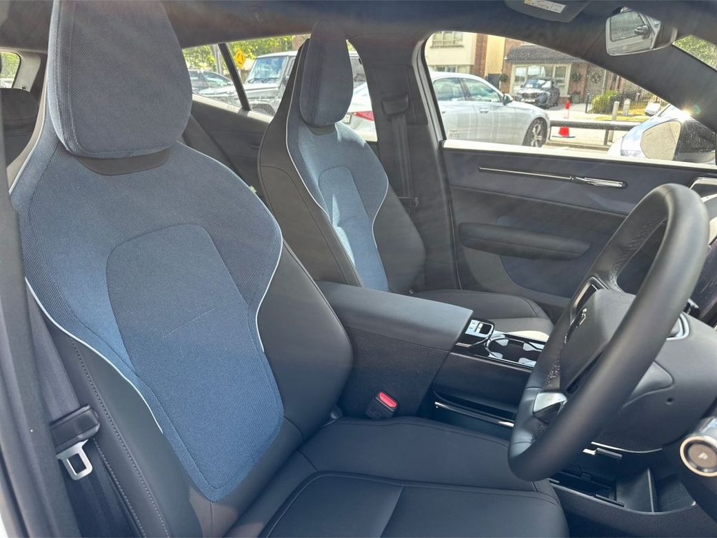 2025 Volvo EX30