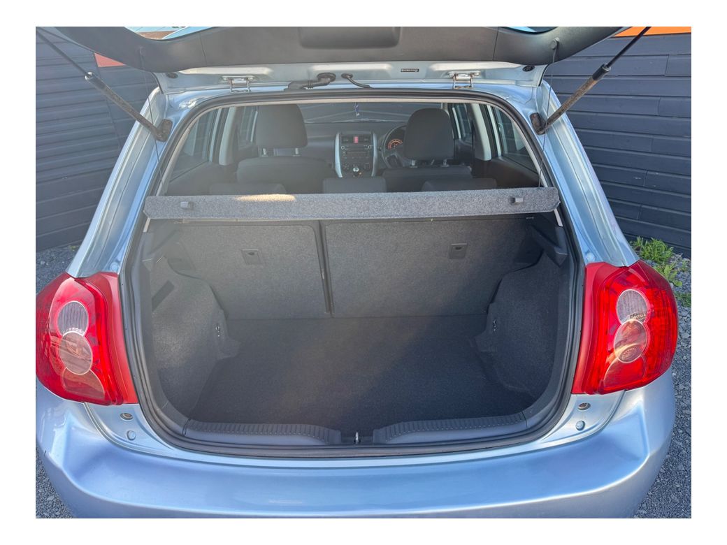 2008 Toyota Auris