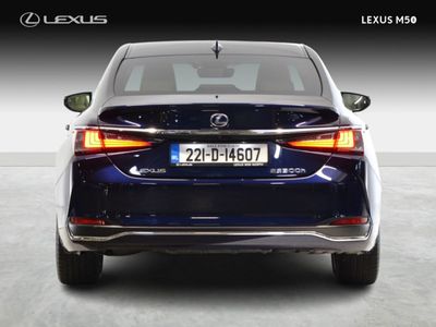 2022 Lexus ES 300h