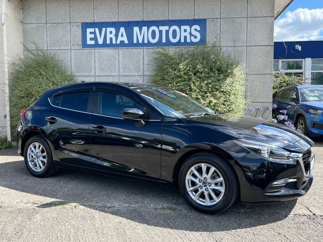 2018 Mazda Axela