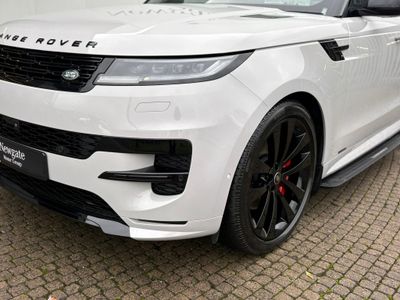 2025 Land Rover Range Rover Sport