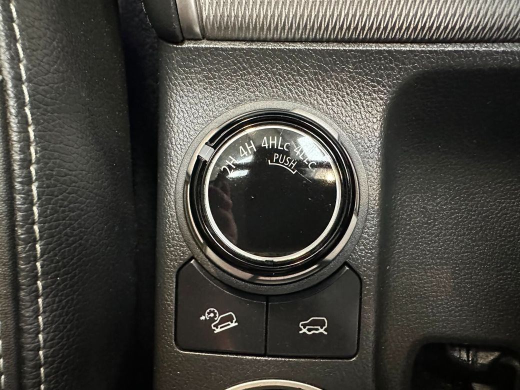 2020 Mitsubishi L200