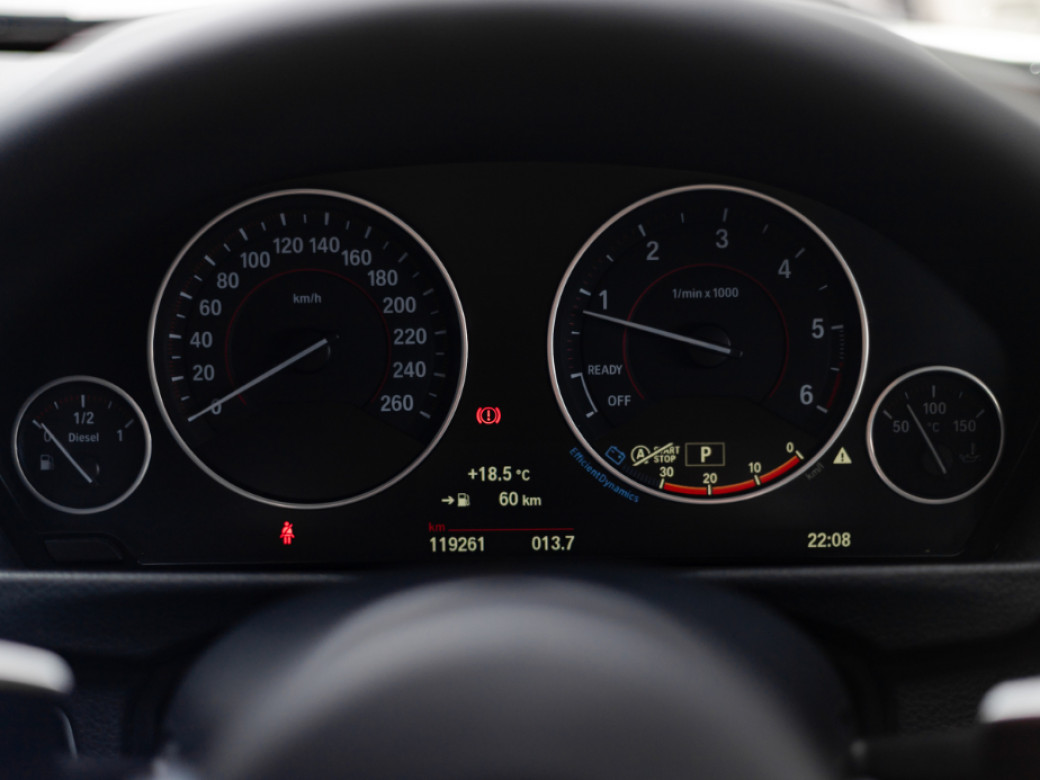 2015 BMW 320