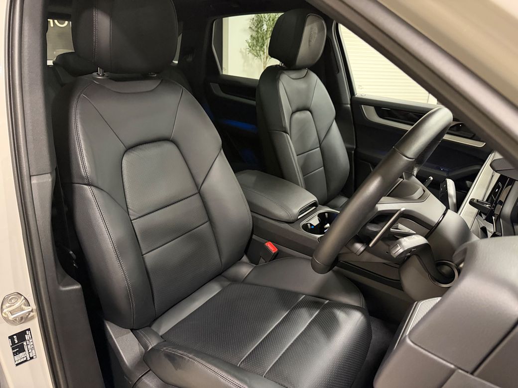 2025 Porsche Cayenne