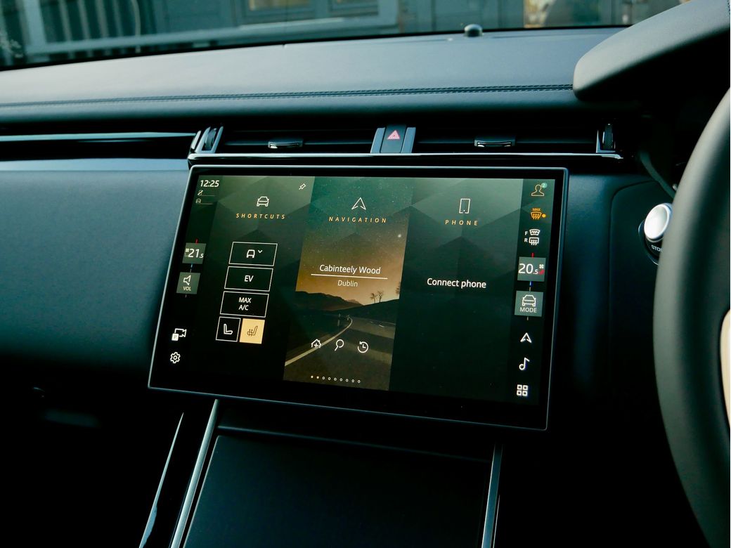 2025 Land Rover Range Rover Velar