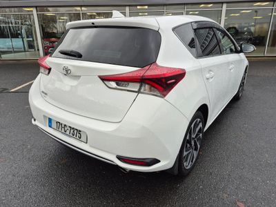 2017 Toyota Auris