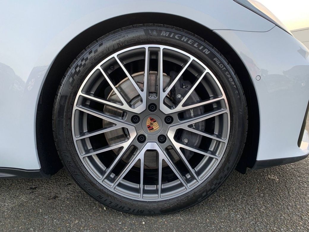 2024 Porsche Panamera