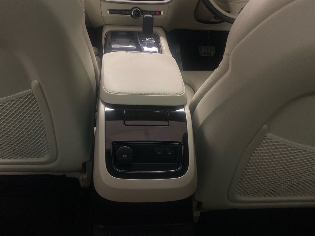 2023 Volvo V60
