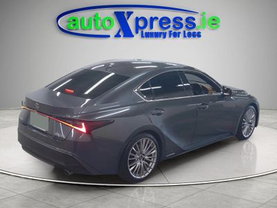 2022 Lexus IS 300h