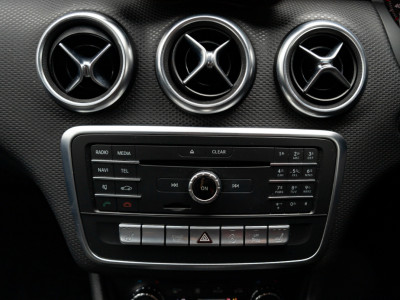 2016 Mercedes-Benz A 180