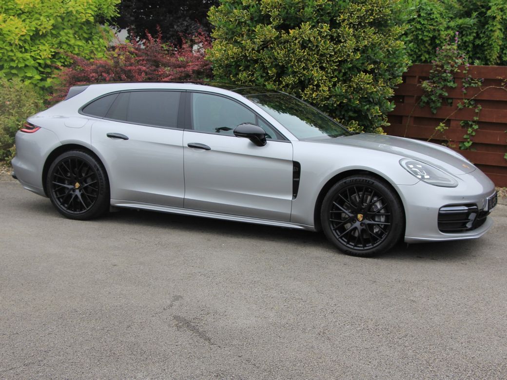 2020 Porsche Panamera
