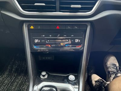 2023 Volkswagen T-Roc