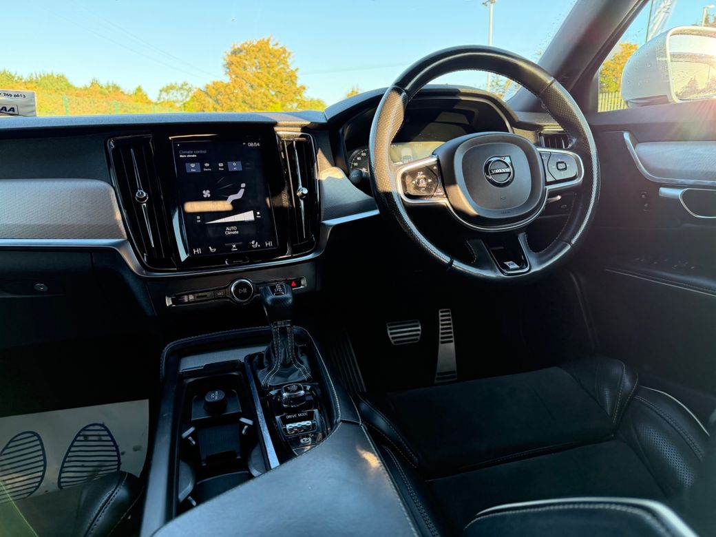 2018 Volvo S90