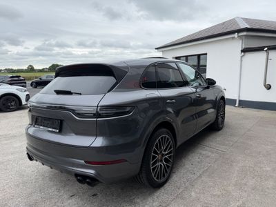2023 Porsche Cayenne