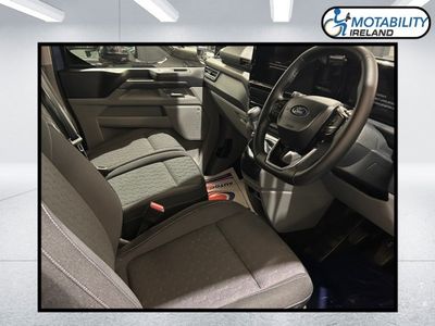 2025 Ford Tourneo Custom