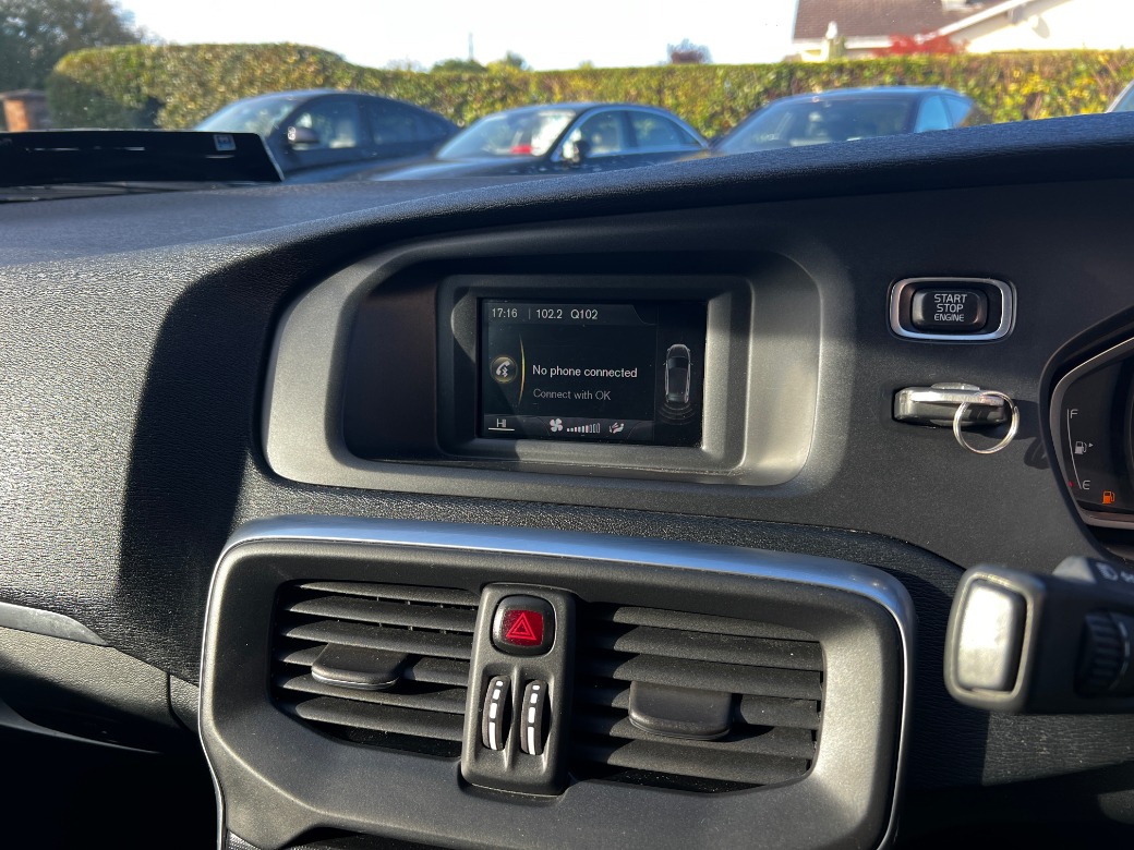 2016 Volvo V40