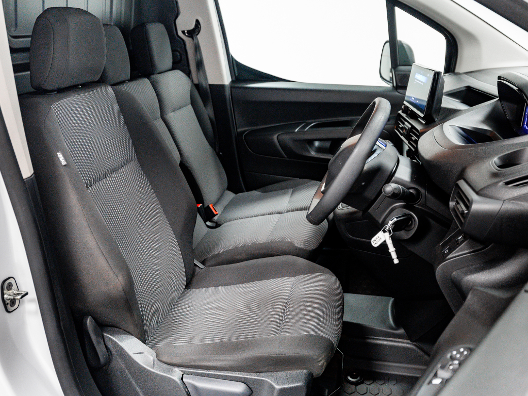 2024 Peugeot Partner