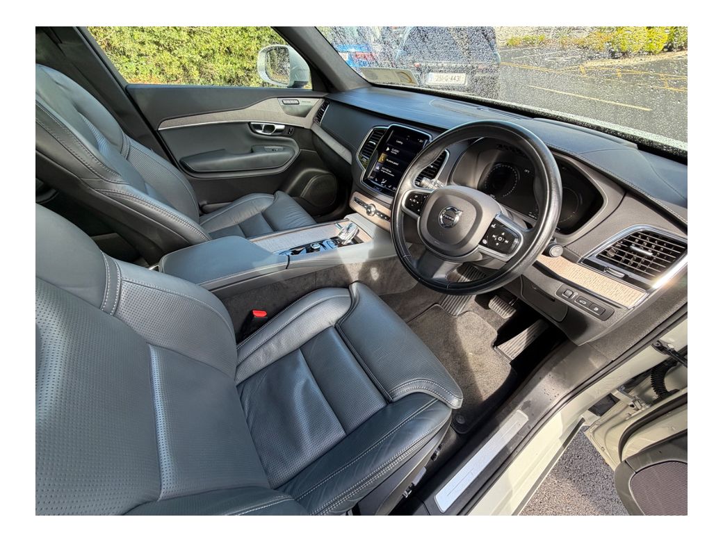 2022 Volvo XC90