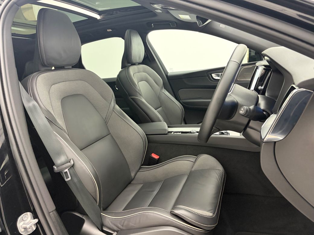 2025 Volvo XC60