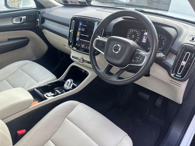 2021 Volvo XC40