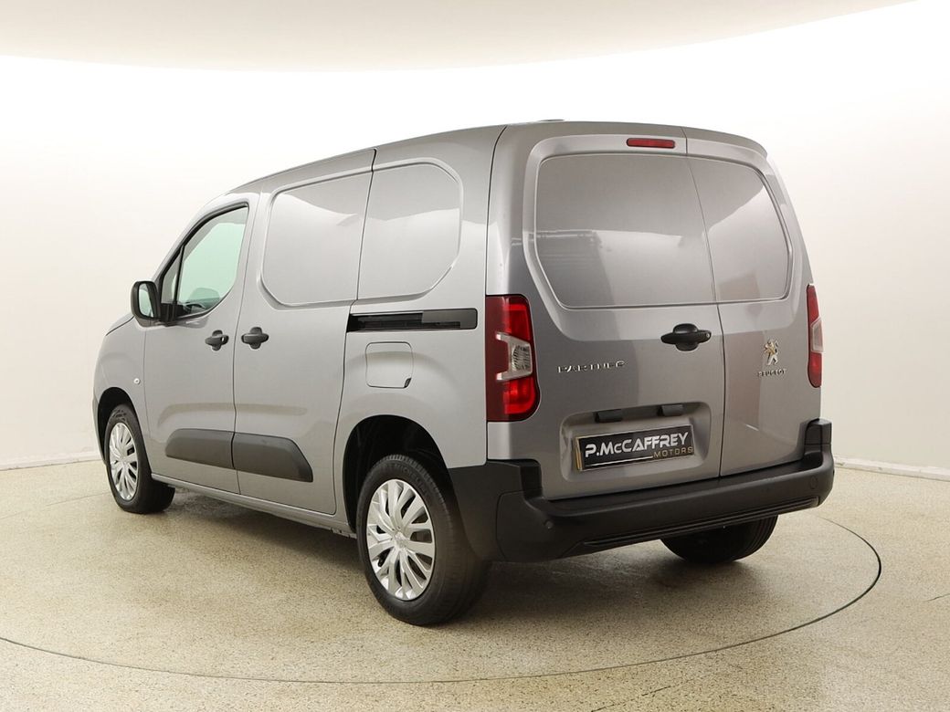 2021 Peugeot Partner