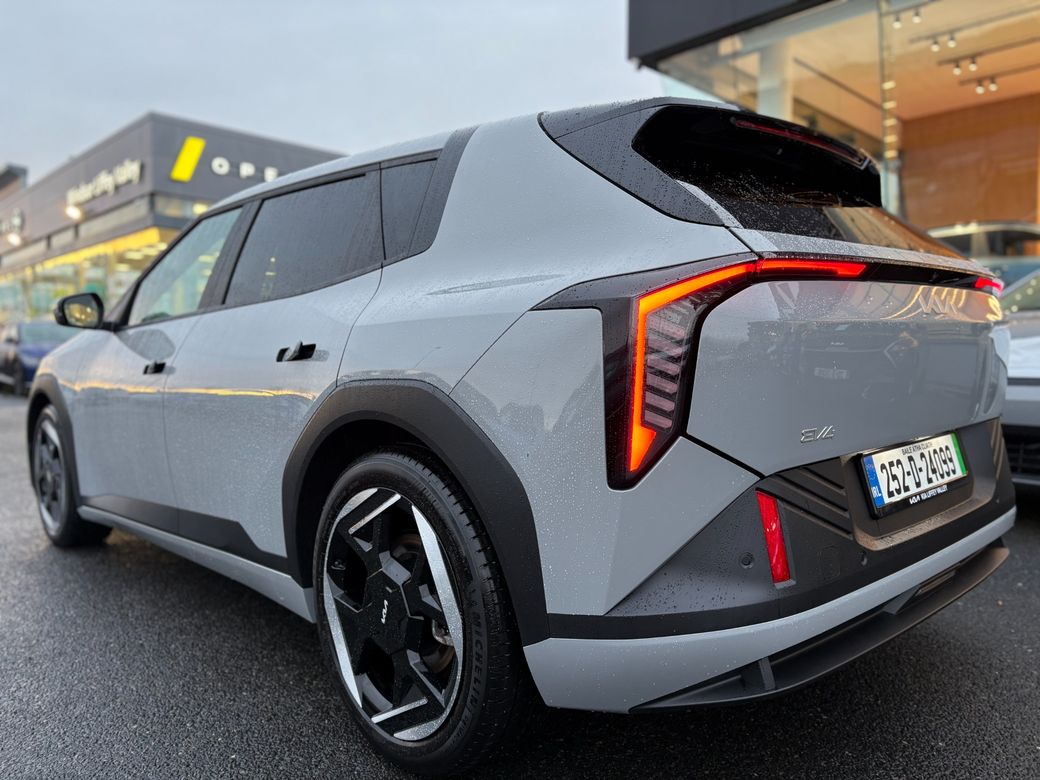 2025 Kia EV4