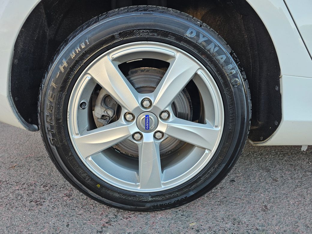 2013 Volvo V40