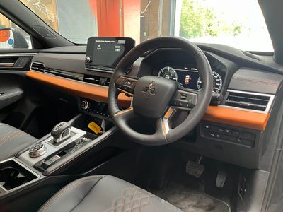 2024 Mitsubishi Outlander