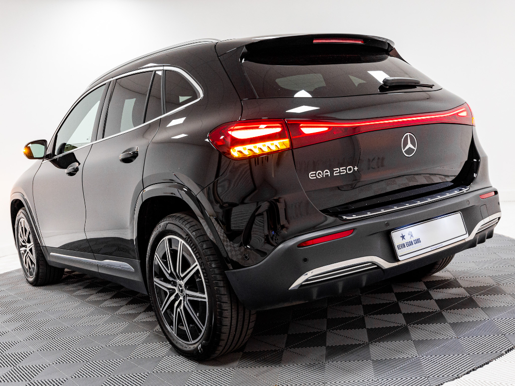 2025 Mercedes-Benz EQA