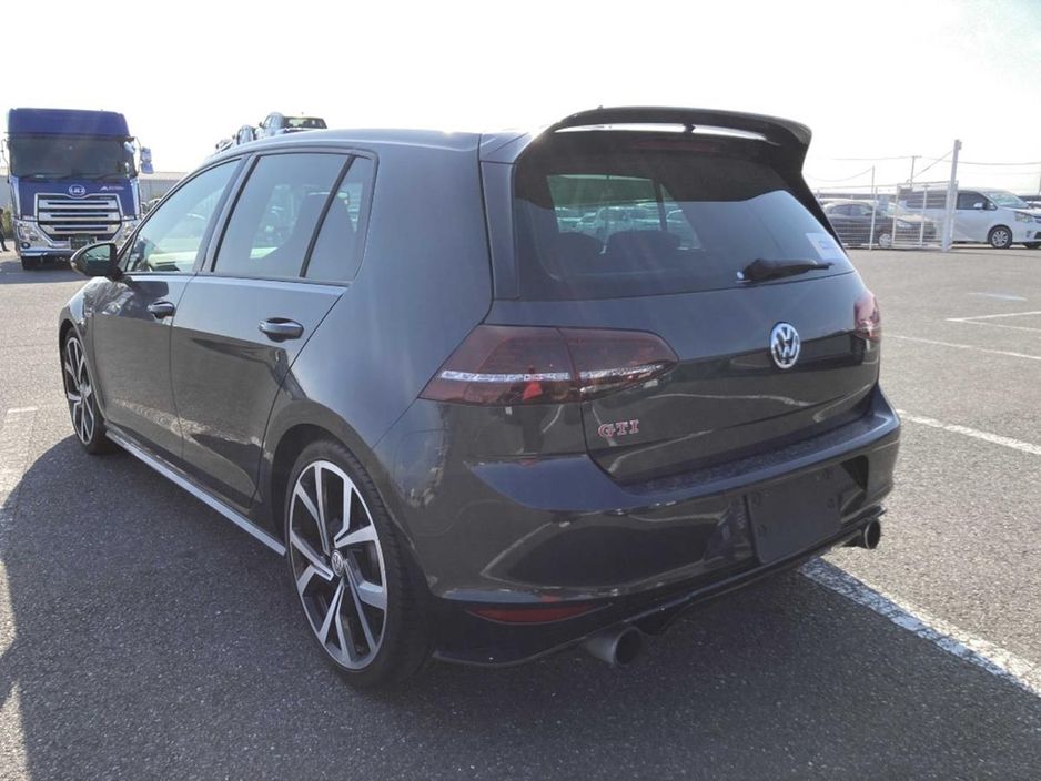 2016 Volkswagen Golf