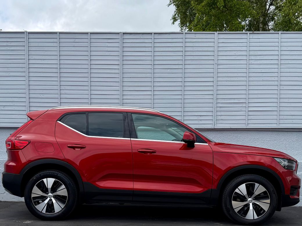 2022 Volvo XC40