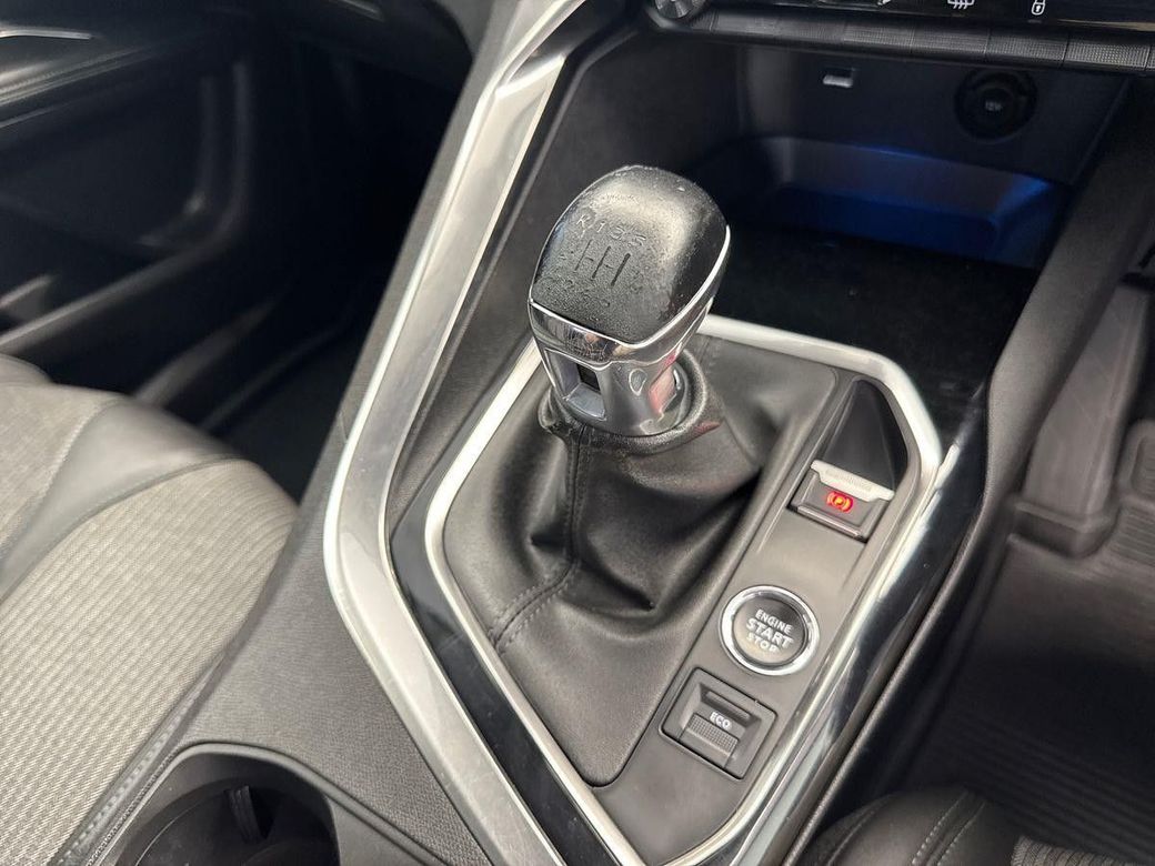 2022 Peugeot 5008