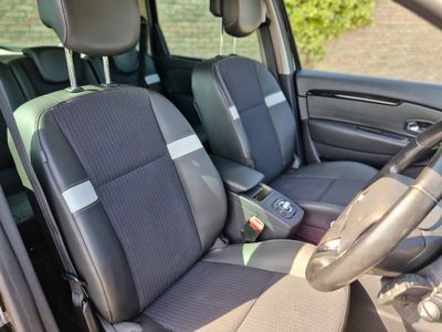 2016 Renault Scenic