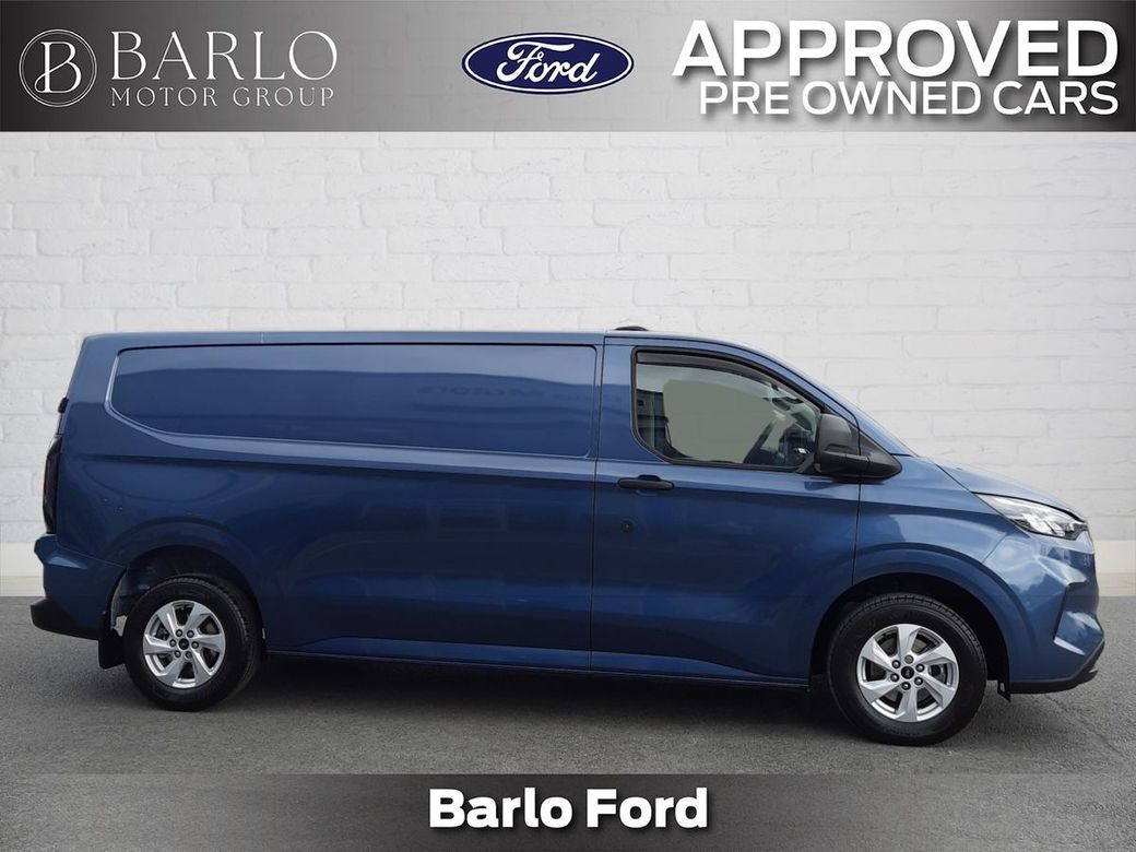 2025 Ford Transit Custom